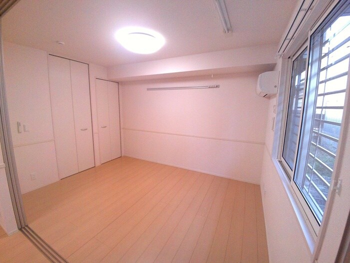 物件内観写真5　(居室)