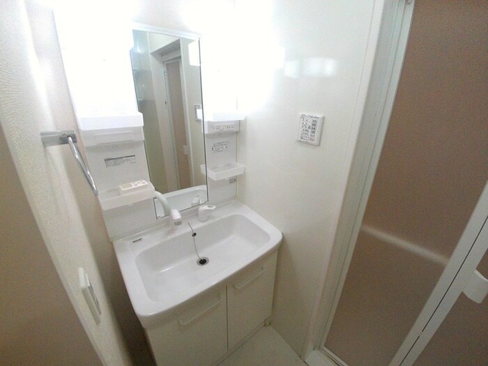 物件内観写真12　(洗面)