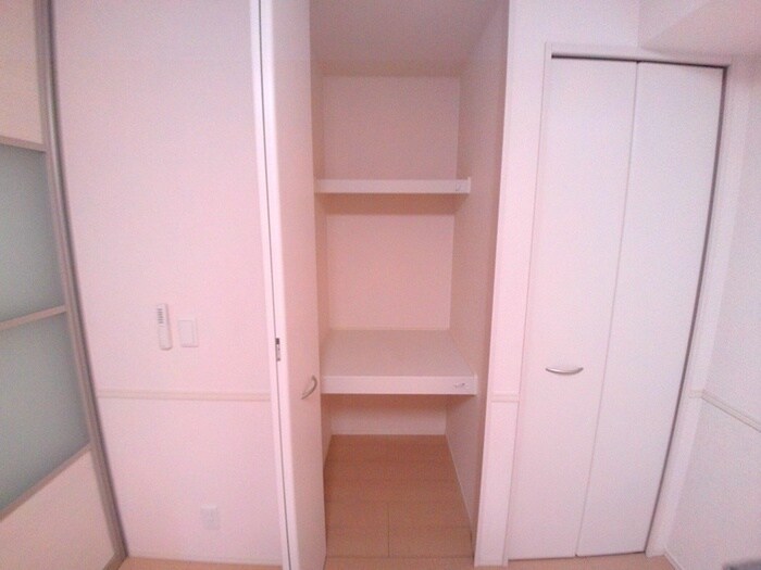 物件内観写真13　(収納)