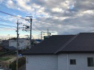 物件内観写真17　(室内からの展望)