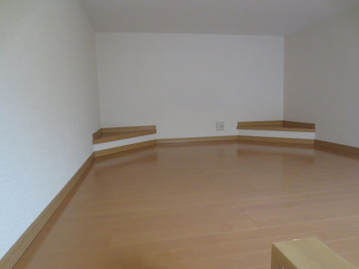 物件内観写真8　(ロフト)