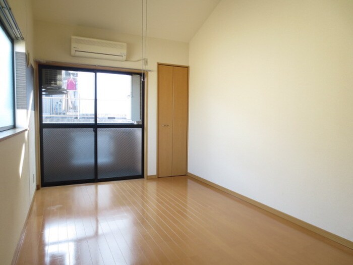 物件内観写真11　(居室)