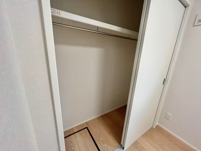 物件内観写真10　(収納)