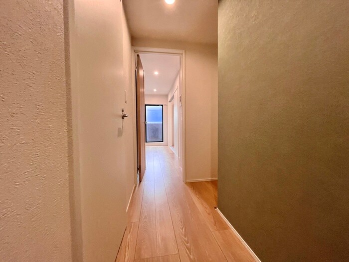 物件内観写真12　(廊下)