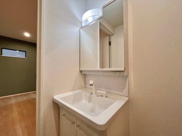 物件内観写真16　(洗面)