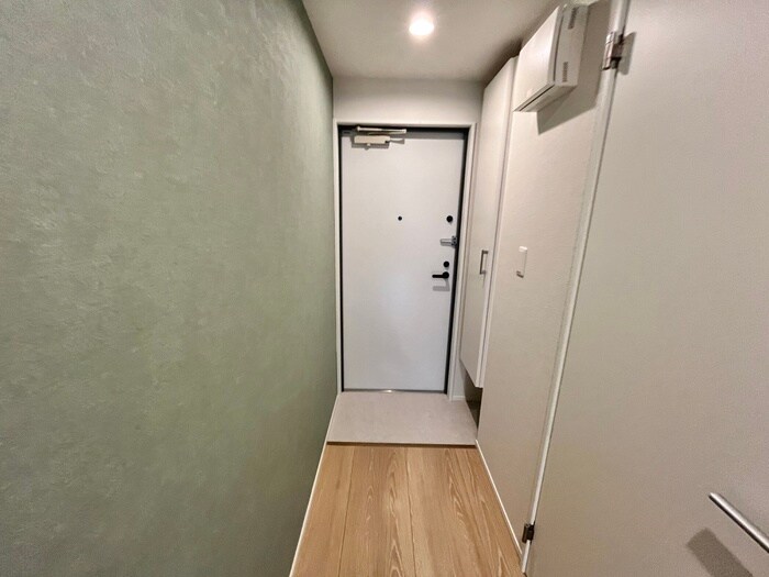 物件内観写真17　(玄関)