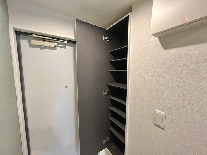 物件内観写真18　(靴箱)