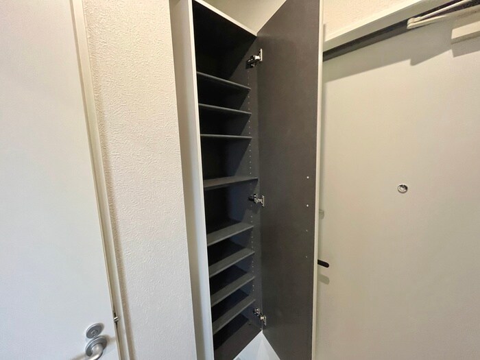 物件内観写真18　(靴箱)