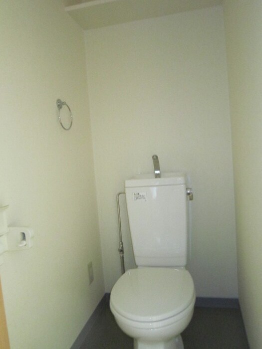 物件内観写真8　(トイレ)