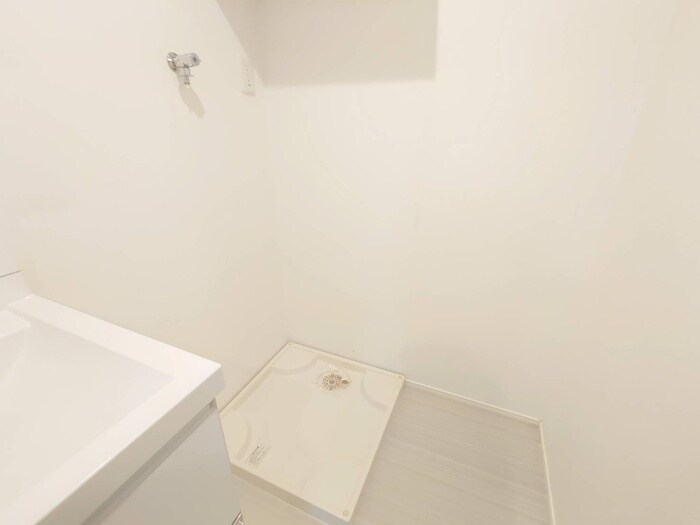 物件内観写真12　(洗濯機置場)