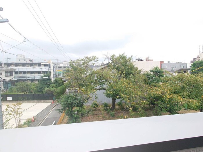 物件内観写真16　(室内からの展望)