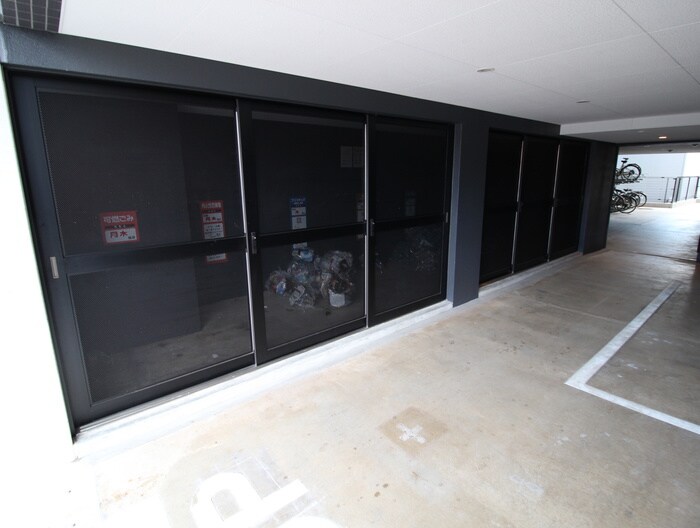 物件外観写真4　(建物設備)