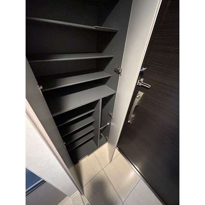 物件内観写真13　(靴箱)