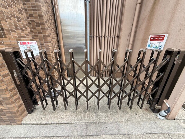 物件外観写真6　(建物設備)