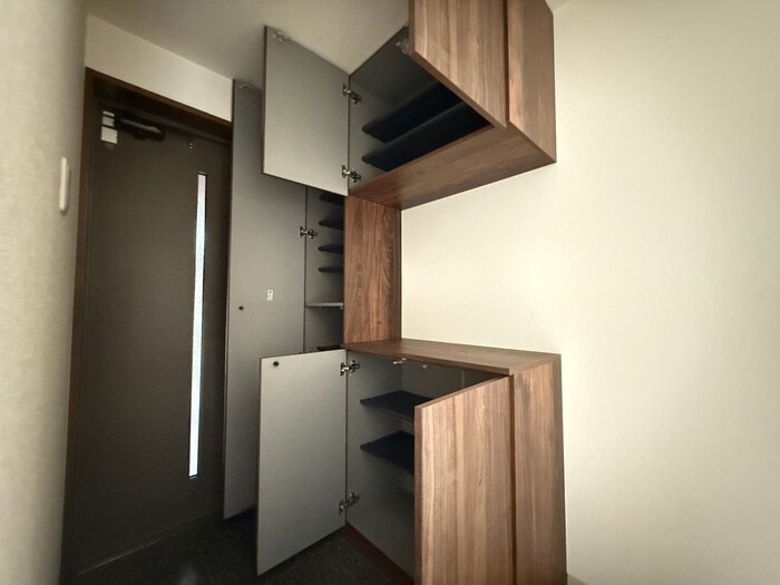 物件内観写真15　(靴箱)