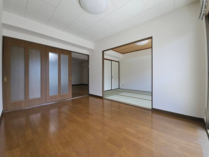 物件内観写真8　(居室)