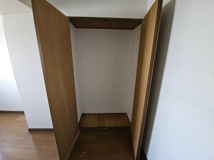 物件内観写真15　(収納)