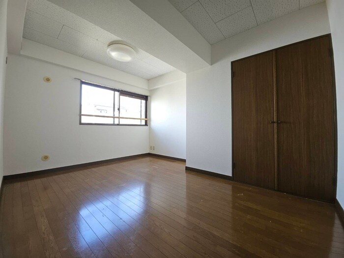 物件内観写真18　(居室)