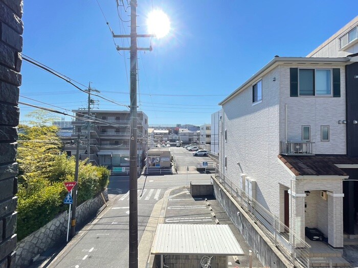 物件内観写真15　(室内からの展望)