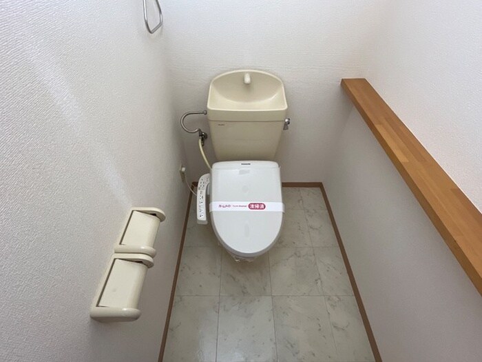 物件内観写真11　(トイレ)