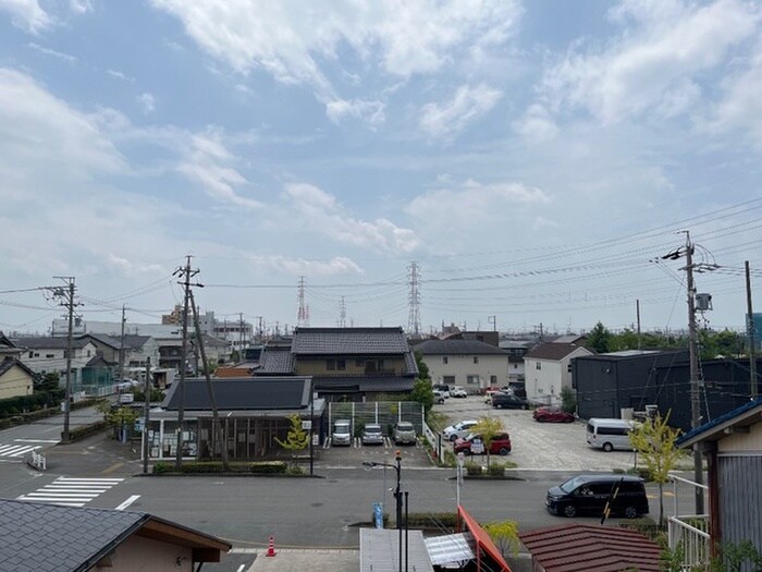 物件内観写真18　(室内からの展望)