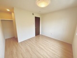 物件内観写真11　(居室)