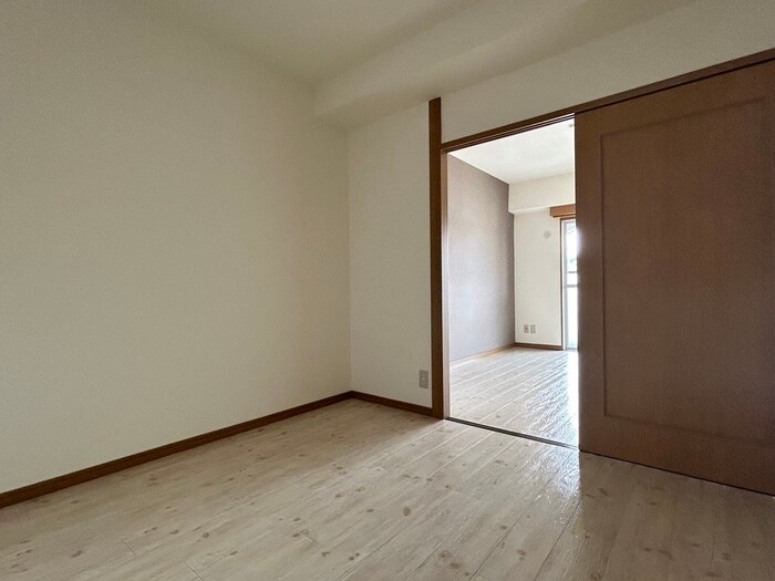 物件内観写真8　(居室)