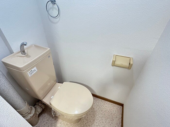 物件内観写真15　(トイレ)