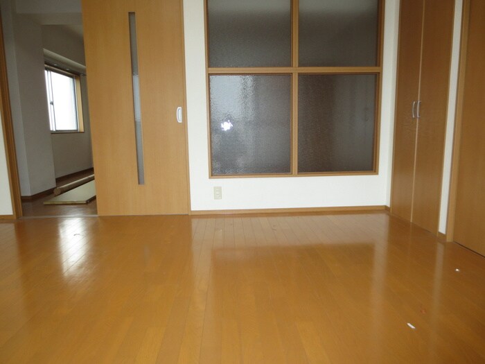 物件内観写真9　(居室)