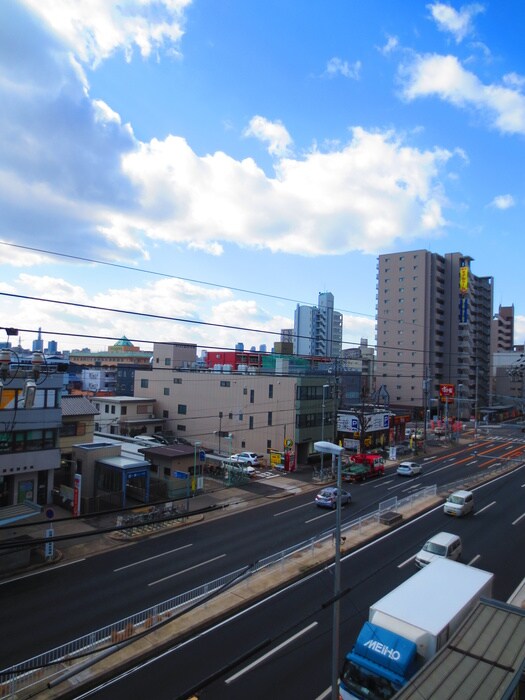 物件内観写真16　(室内からの展望)