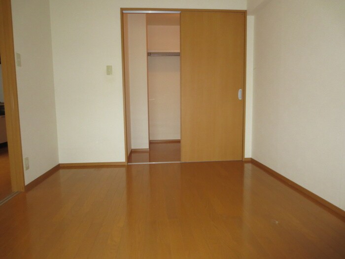 物件内観写真16　(居室)