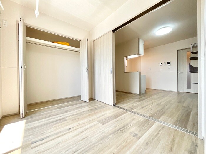 物件内観写真9　(居室)