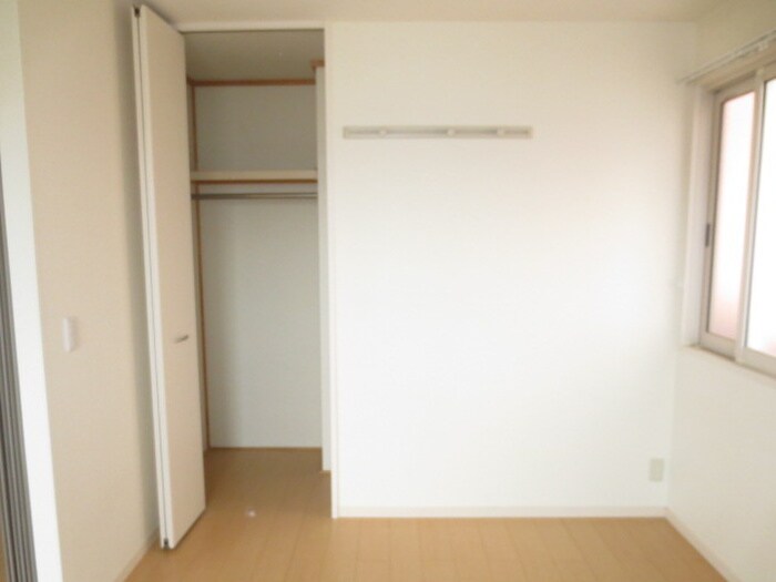 物件内観写真11　(収納)