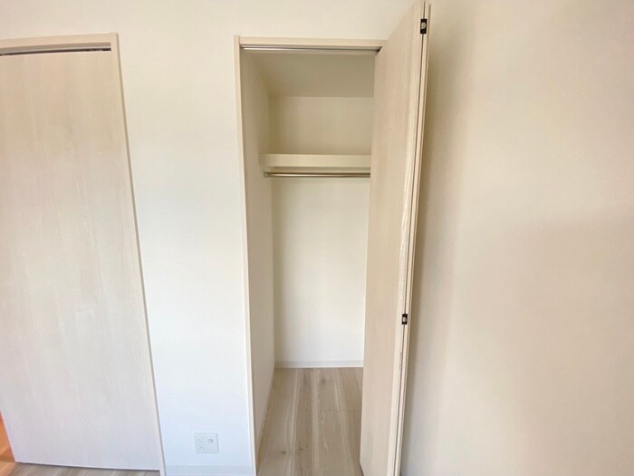 物件内観写真13　(収納)