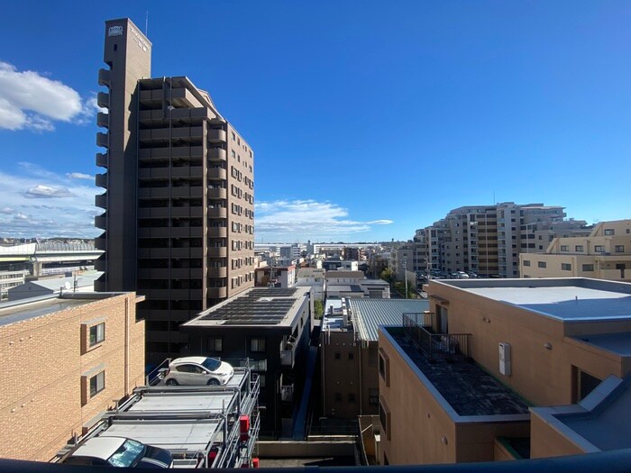 物件内観写真22　(室内からの展望)