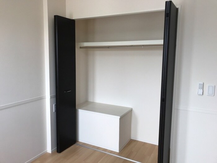 物件内観写真7　(収納)