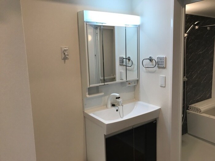 物件内観写真10　(洗面)