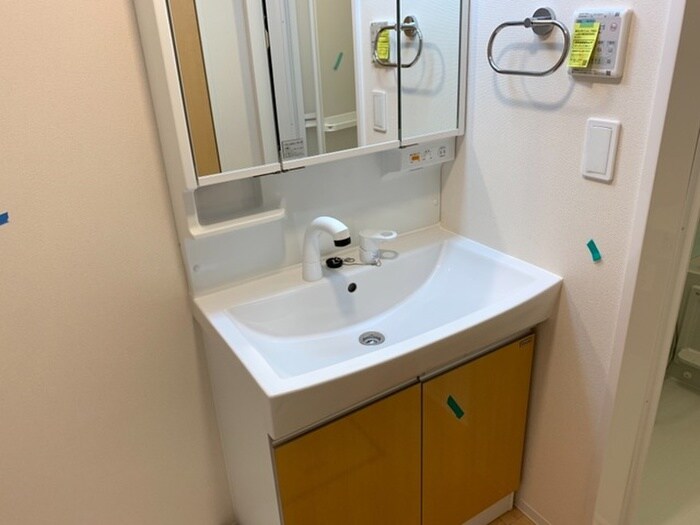 物件内観写真11　(洗面)