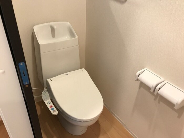 物件内観写真13　(トイレ)