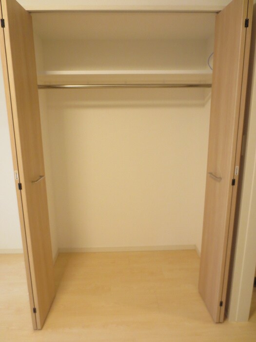 物件内観写真15　(収納)