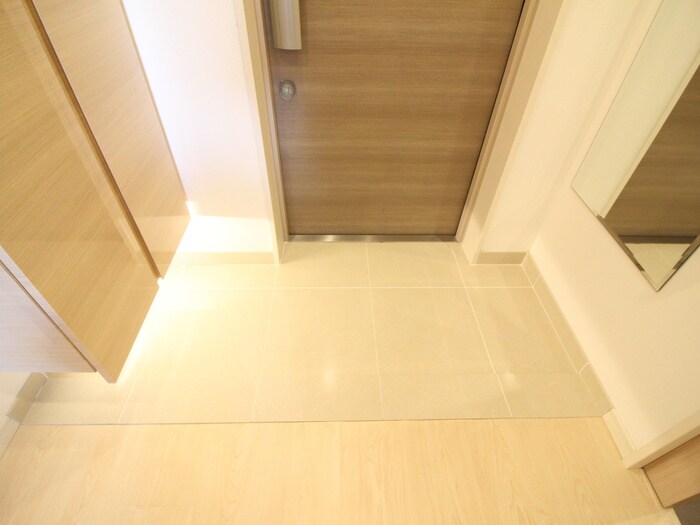 物件内観写真17　(玄関)