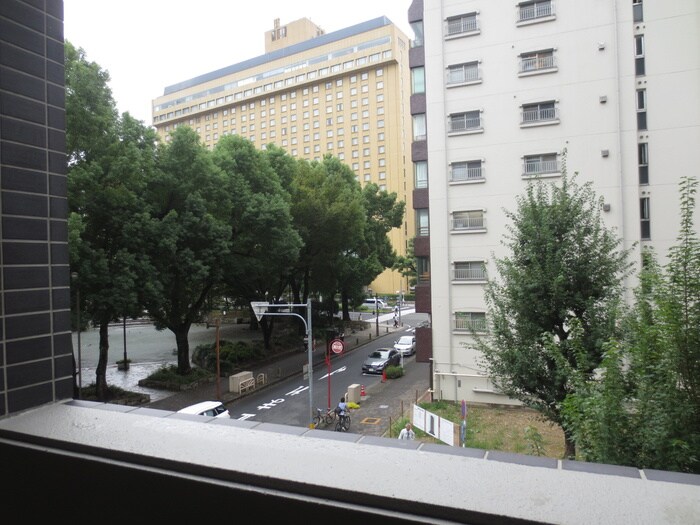 物件内観写真20　(室内からの展望)