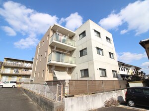 ヴィラ・ヴェール徳重外観写真