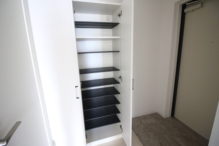 物件内観写真16　(靴箱)