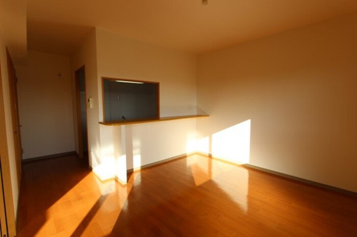 物件内観写真4　(居室)