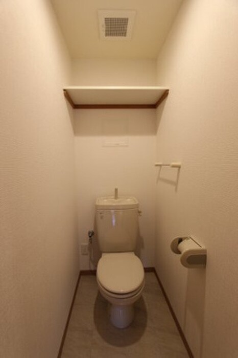 物件内観写真8　(トイレ)