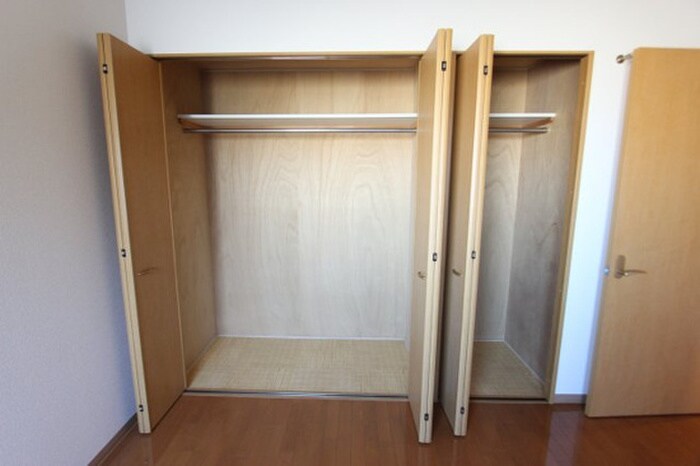 物件内観写真10　(収納)