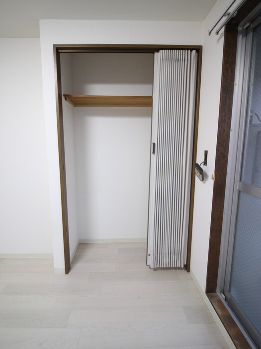 物件内観写真12　(収納)