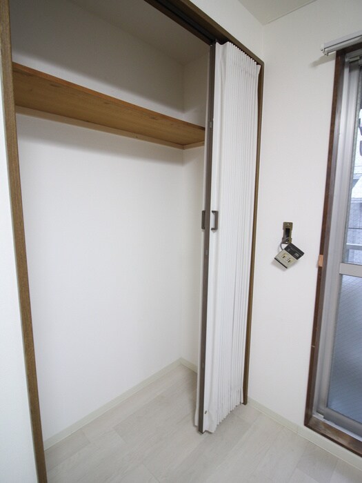 物件内観写真13　(収納)