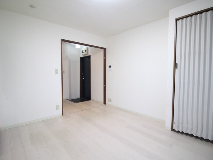 物件内観写真18　(居室)